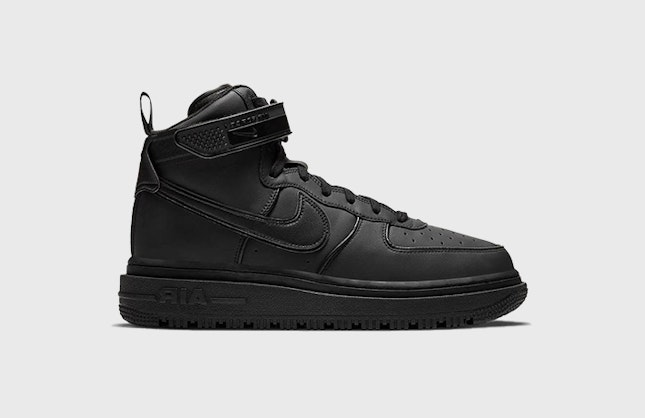 Nike Air Force 1 Boot "Triple Black"