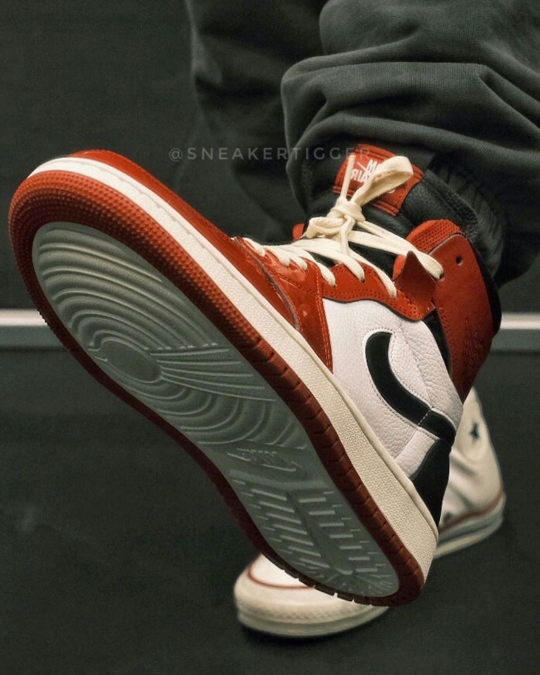 Air Jordan 1 Zoom CMFT "Chicago"