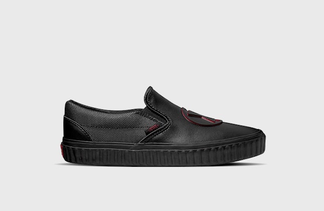 Marvel x Vans Slip-Up "Black Widow" Marvel x Vans Slip-Up "Black Widow"