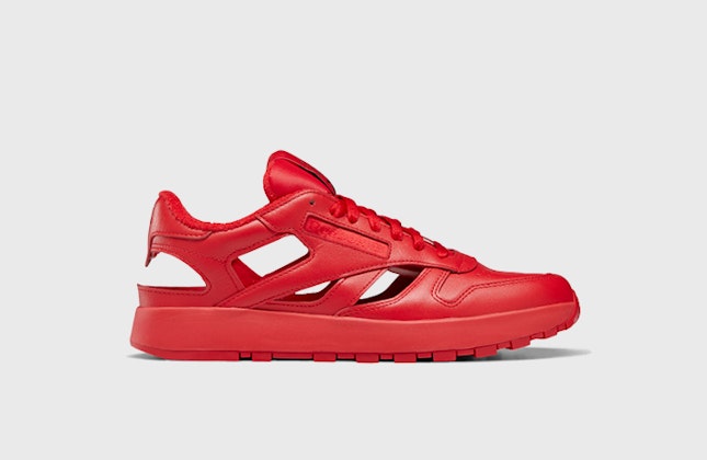 Maison Margiela x Reebok Classic Leather DQ "Vector Red" Maison Margiela x Reebok Classic Leather DQ "Vector Red"