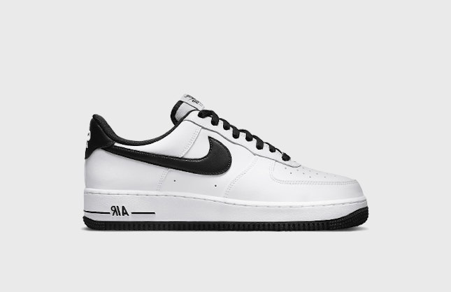 Nike Air Force 1 Low "Black Swoosh"