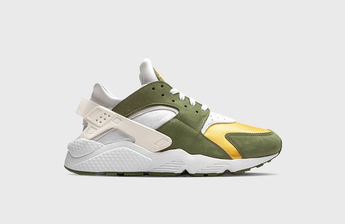 Stüssy x Nike Air Huarache “Dark Olive”