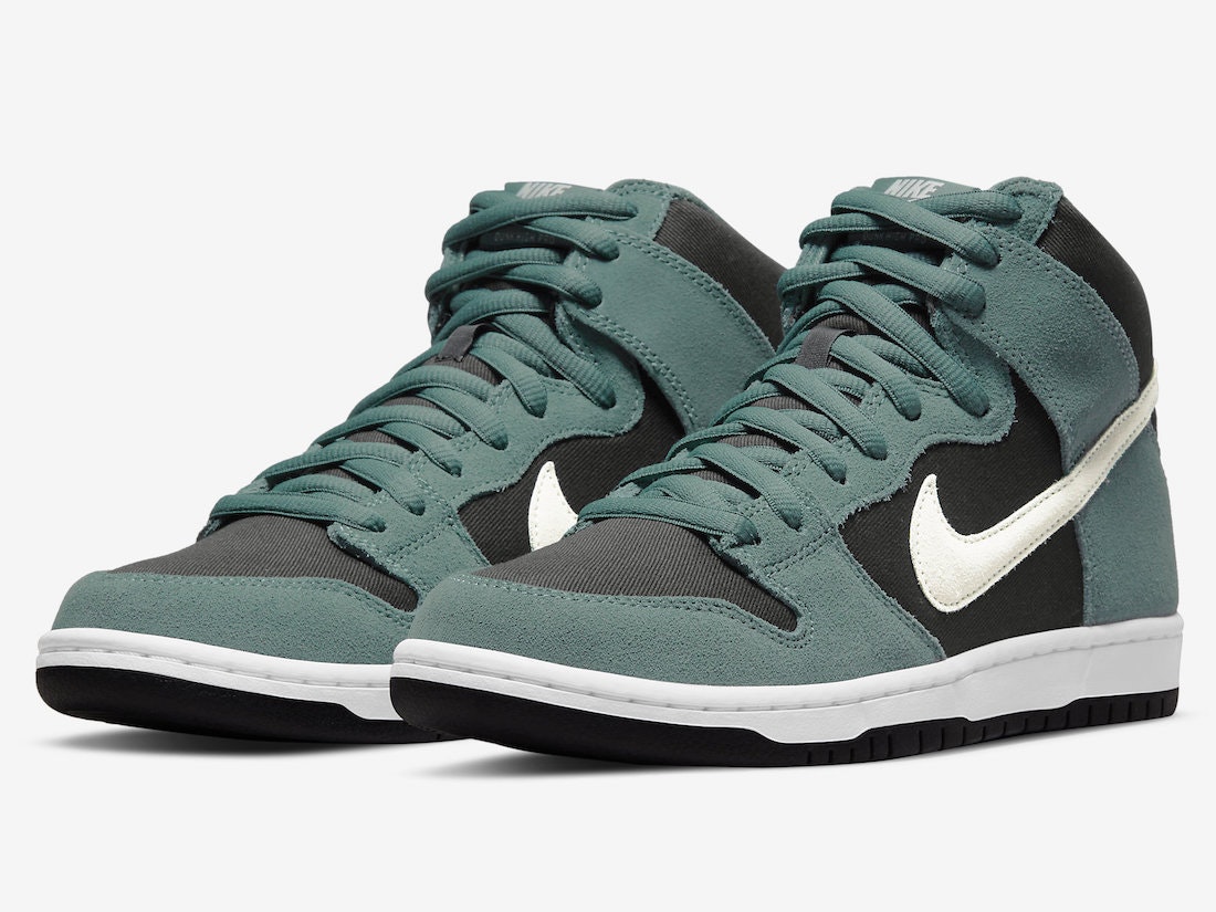 Nike SB Dunk High "Green Suede"