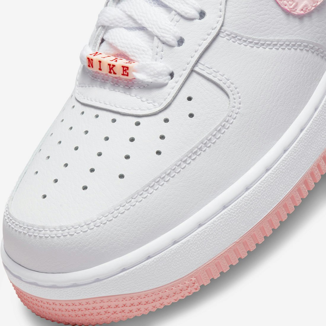 Nike Air Force 1 Low “Valentine’s Day” (2022)