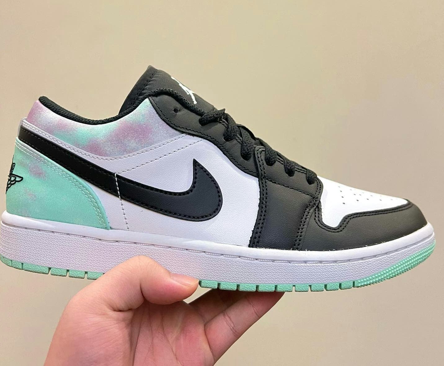 Air Jordan 1 Low "Tie Dye"