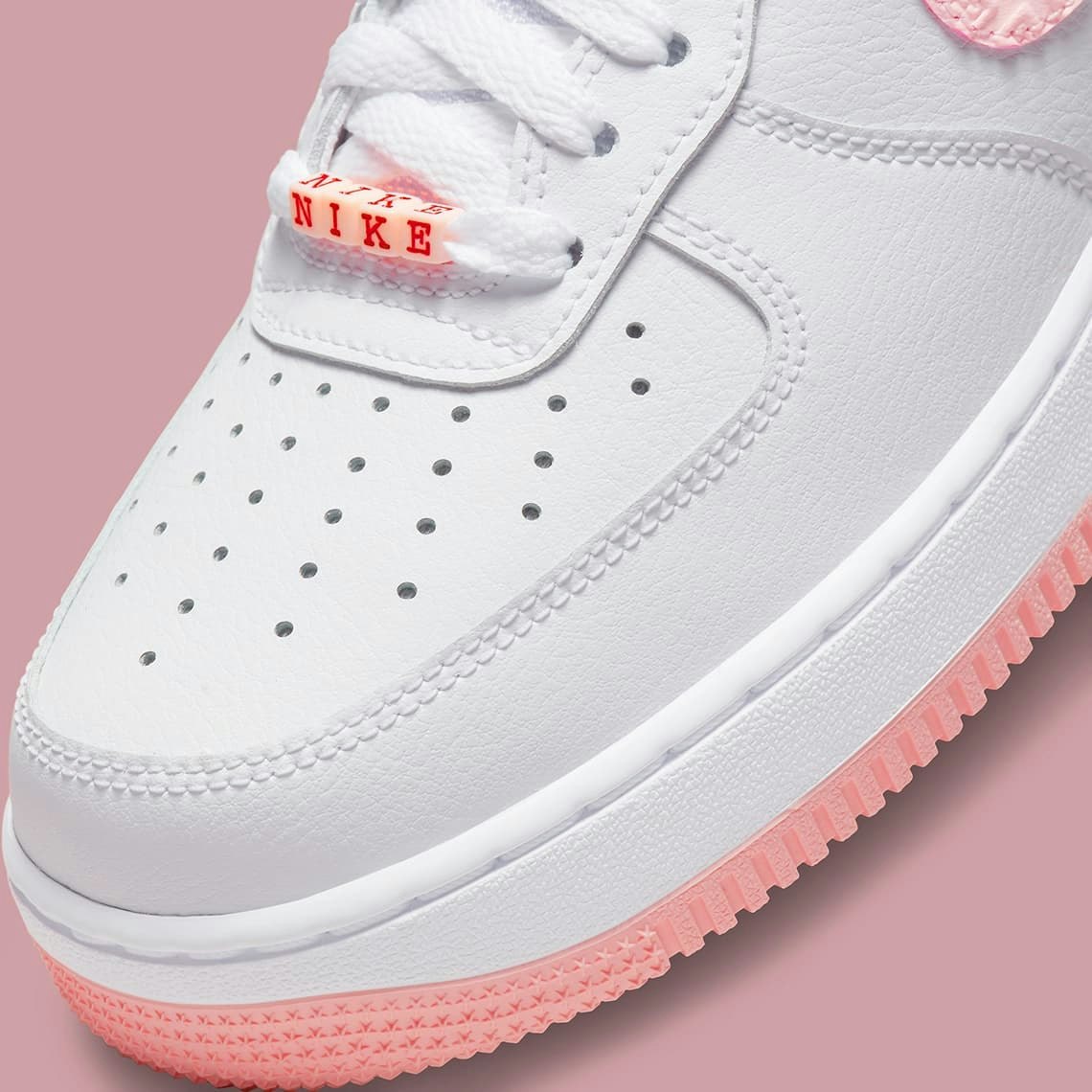 Nike Air Force 1 "Valentines Day" 