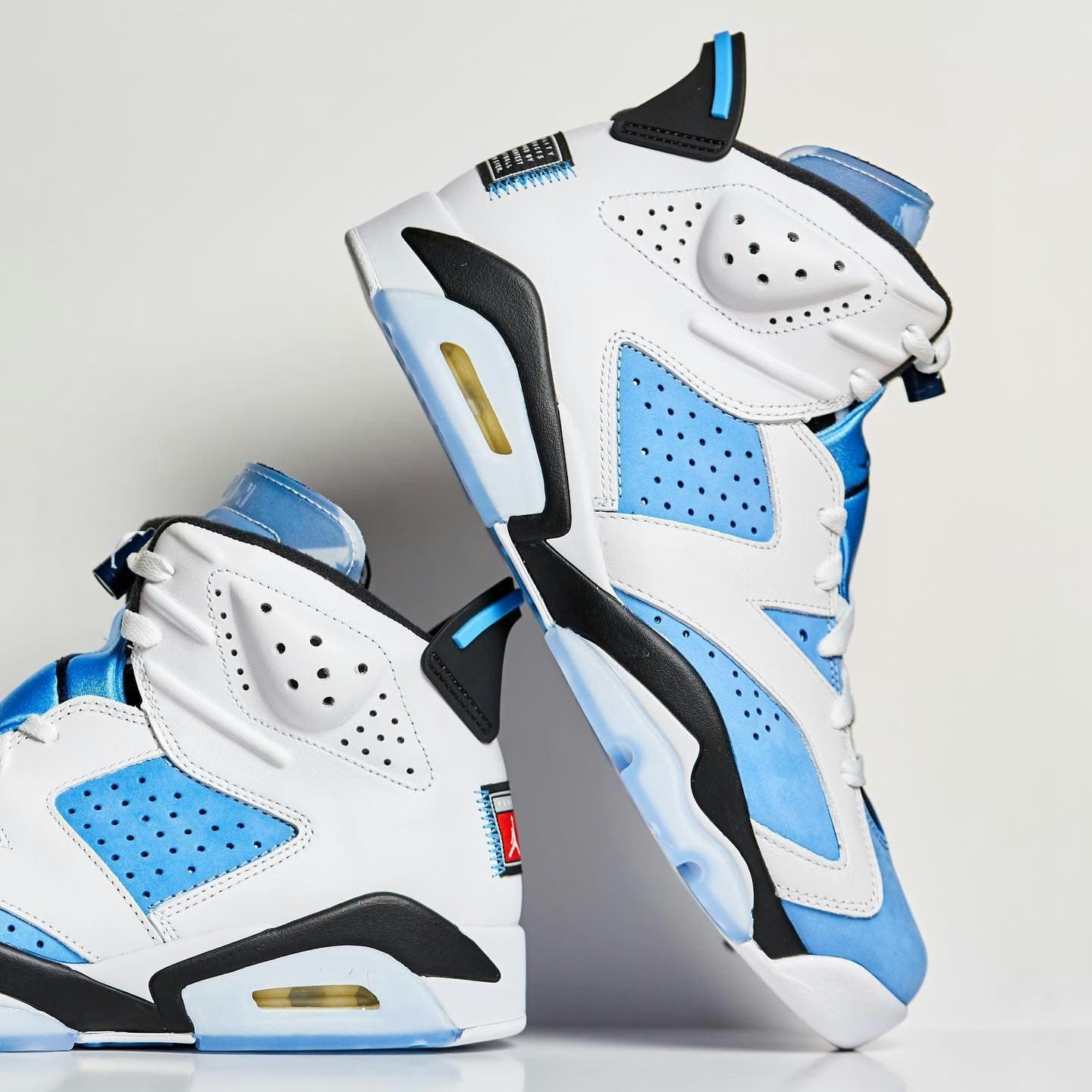 Air Jordan 6 "UNC" 