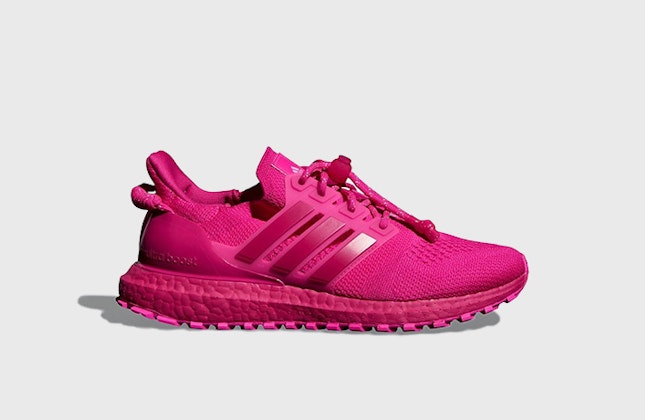 IVY Park x adidas Ultra Boost OG "IVY Heart" IVY Park x adidas Ultra Boost OG "IVY Heart"