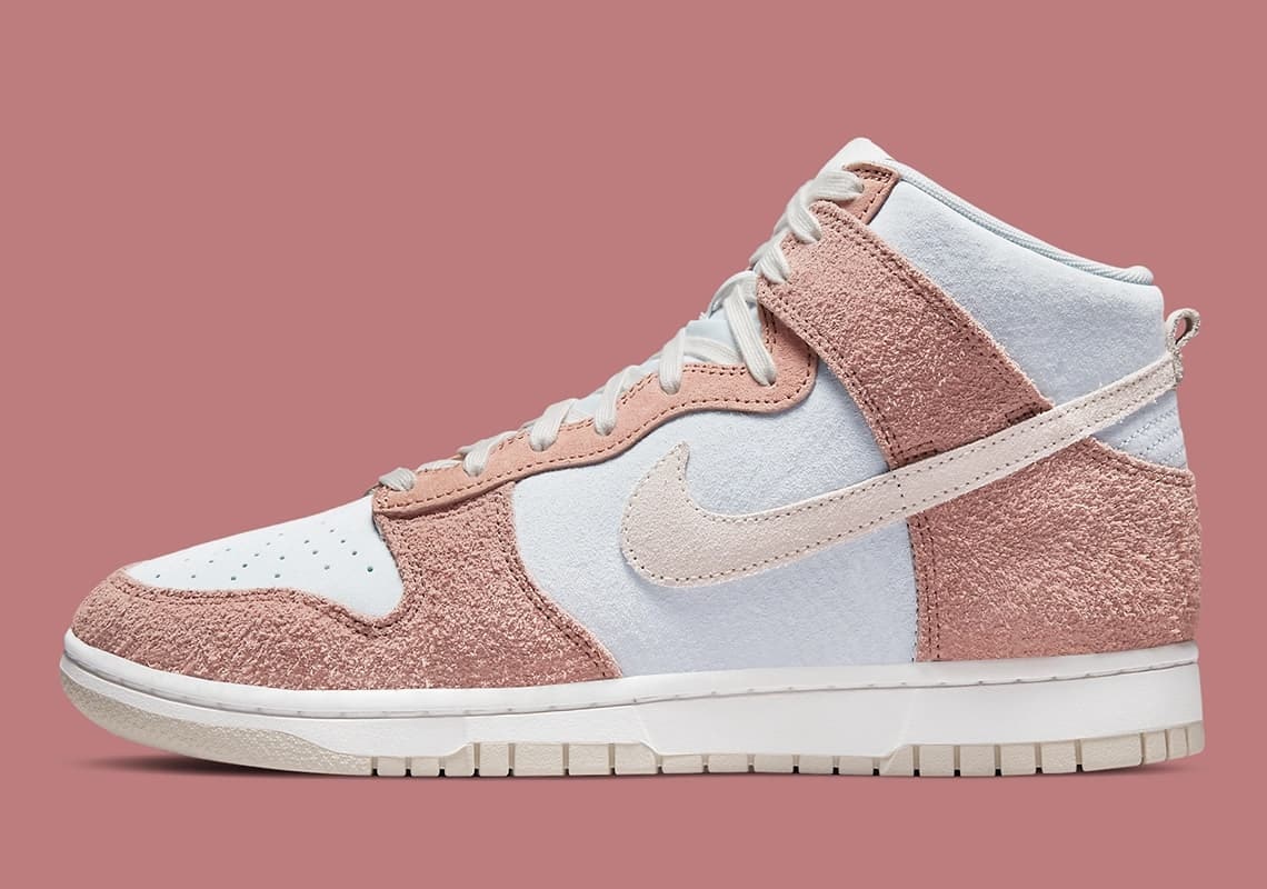 Nike Dunk High "Fossil Rose"