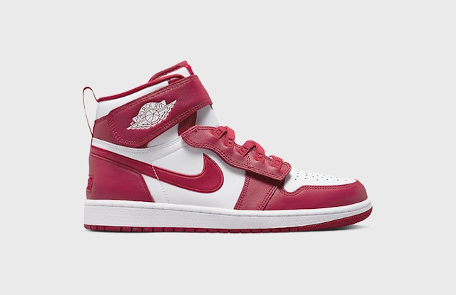 Air Jordan 1 FlyEase "Cardinal Red"