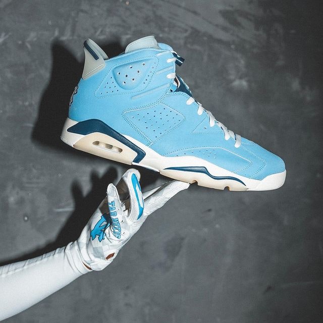 Air Jordan 6 "UNC" PE