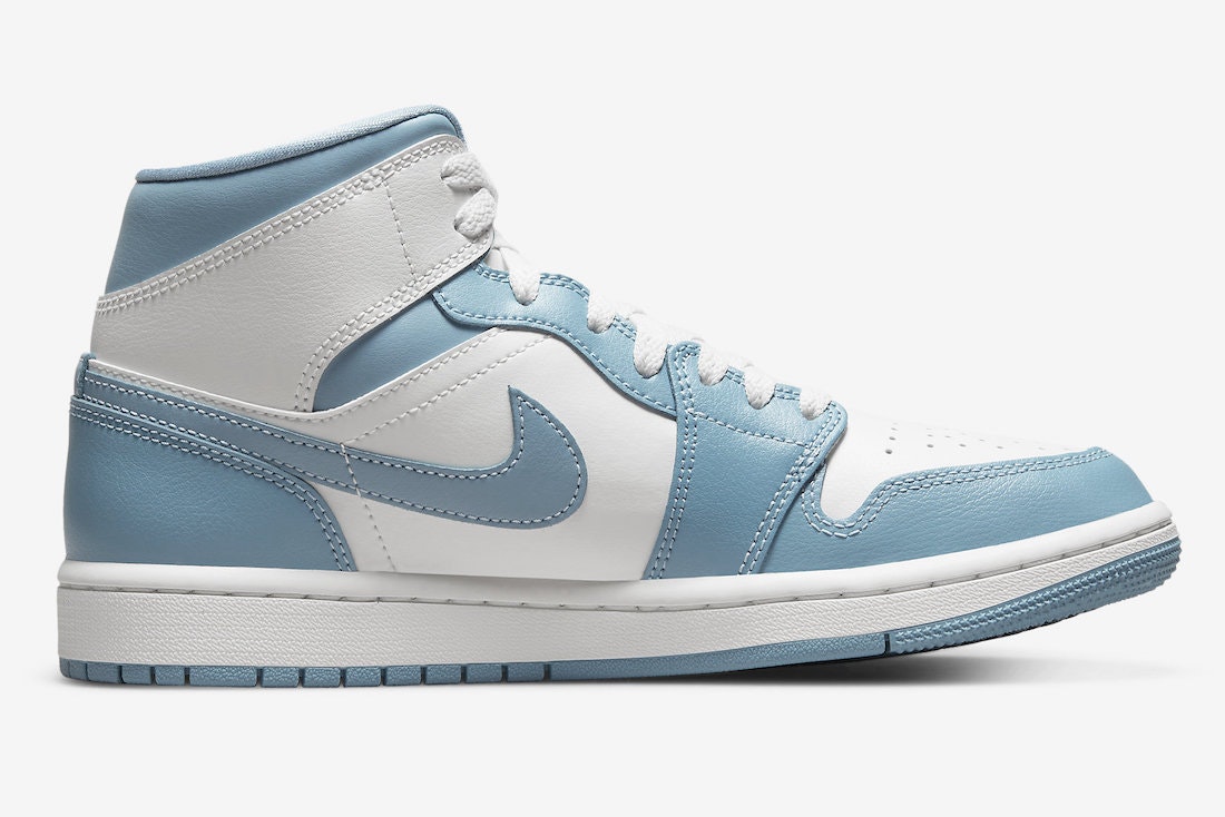 Air Jordan 1 Mid "UNC"