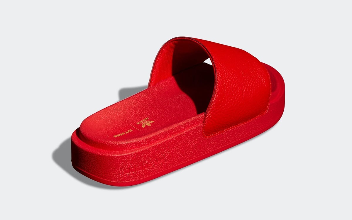 IVY Park x adidas Slide "IVY Heart"