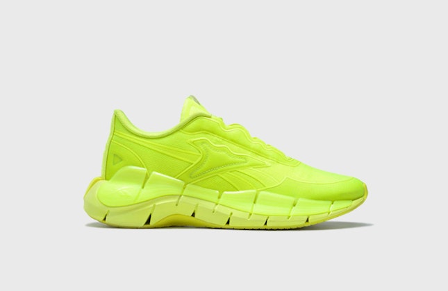 Victoria Beckham x Reebok Zig Kinetica "Solar Yellow" Victoria Beckham x Reebok Zig Kinetica "Solar Yellow"