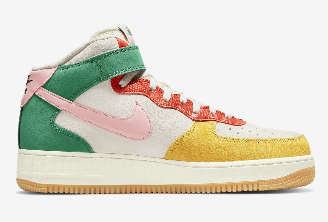 Nike Air Force 1 Mid "Bleached Coral"