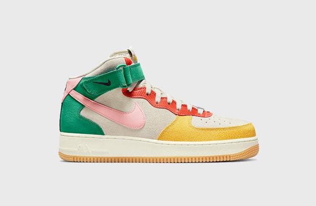 Nike Air Force 1 Mid "Bleached Coral"