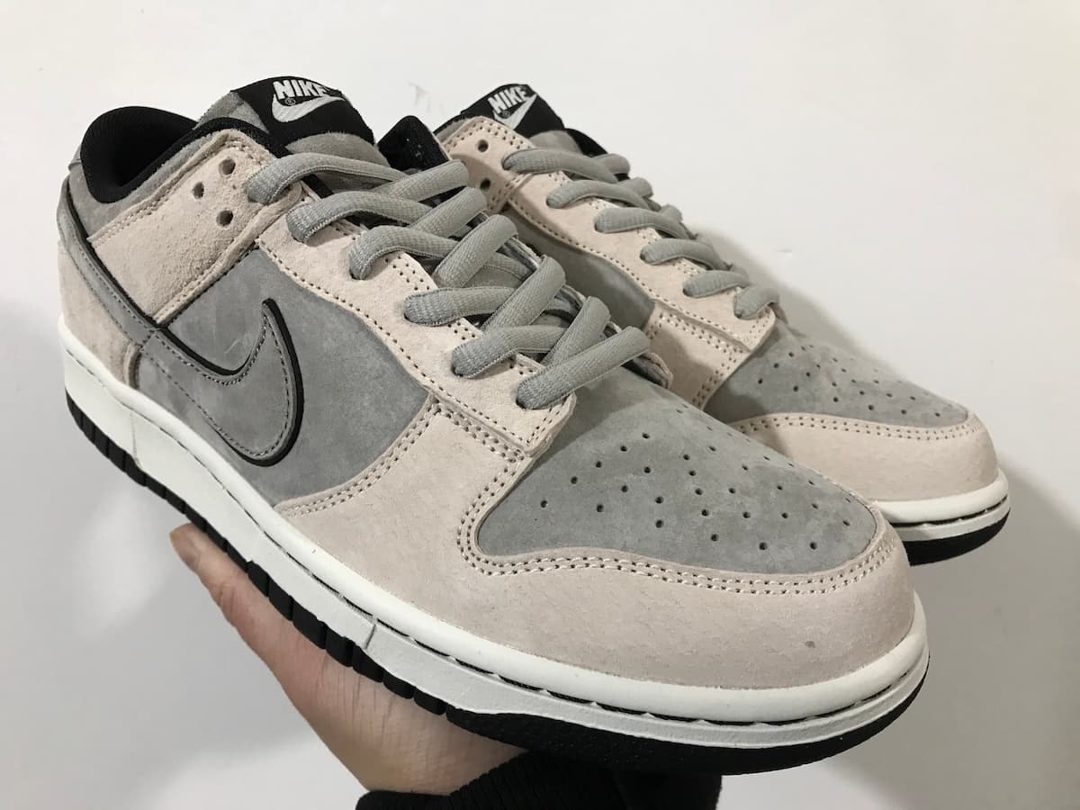 Nike Dunk Low "Grey Suede" 