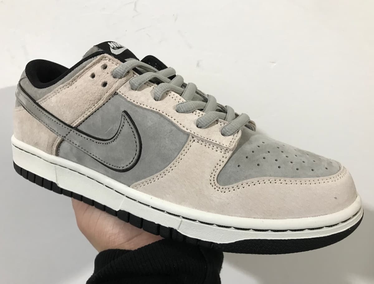 Nike Dunk Low "Grey Suede" 