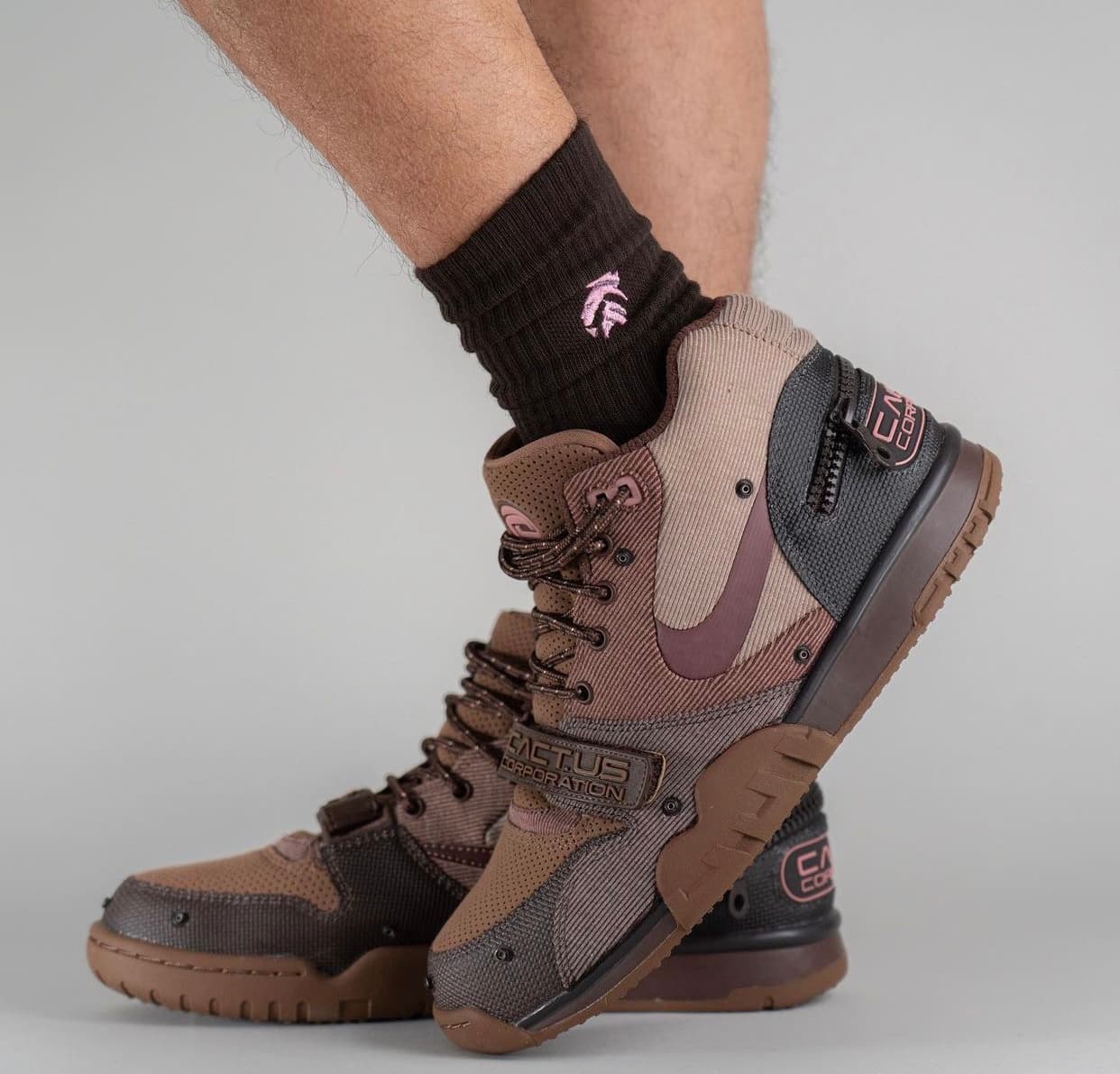 Travis Scott Air Trainer 1 kaufen – HEAT MVMNT