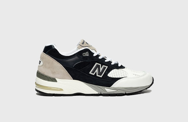SNS x New Balance 991 "White Navy"