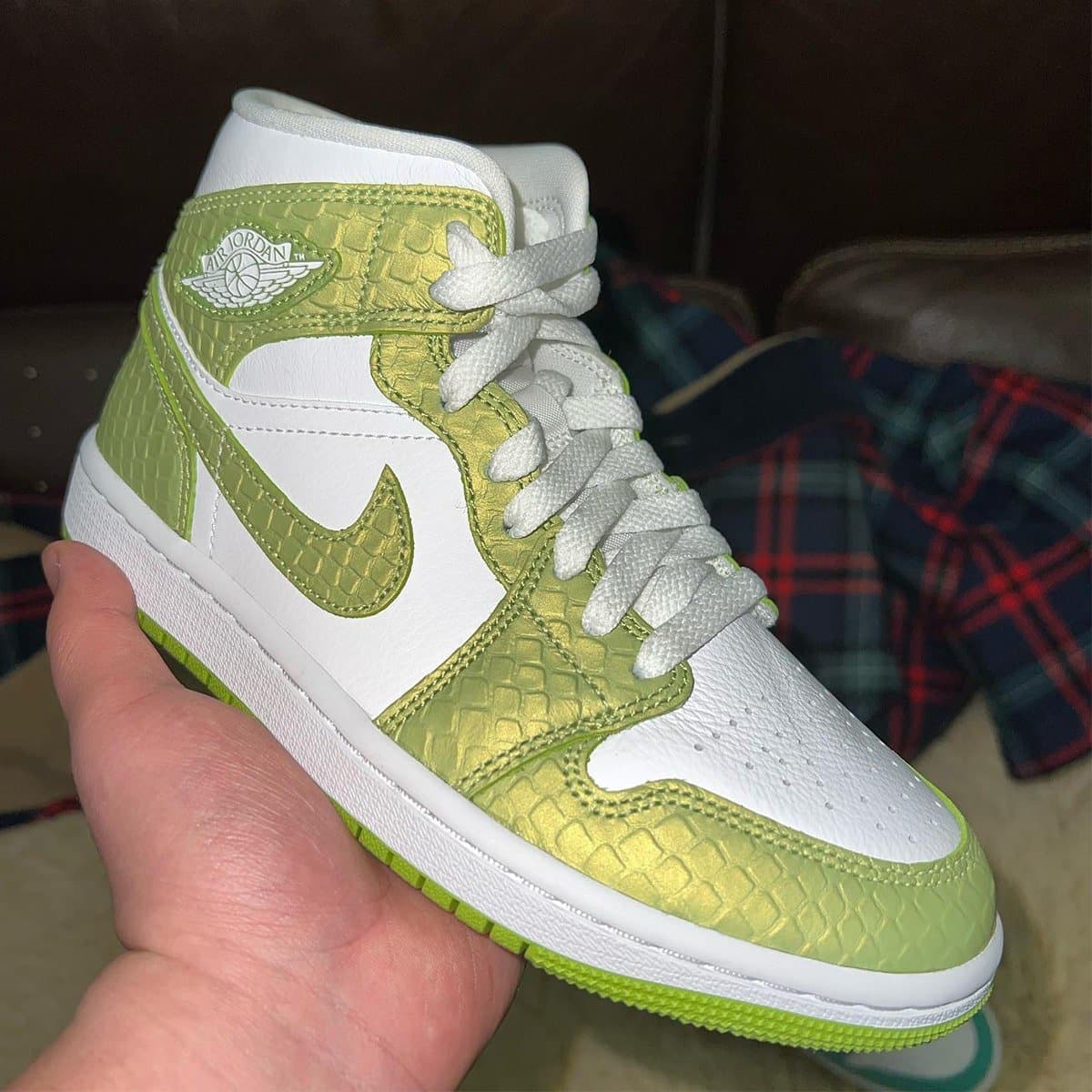 Air Jordan 1 Mid \