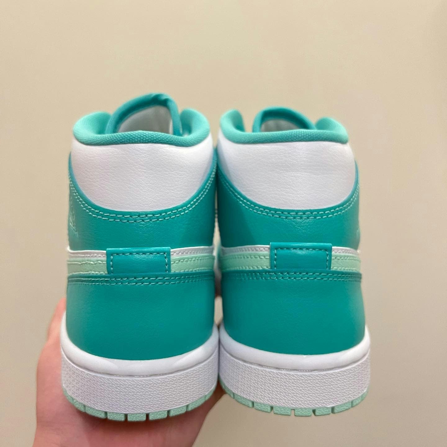 Air Jordan 1 Mid "Marine Green"