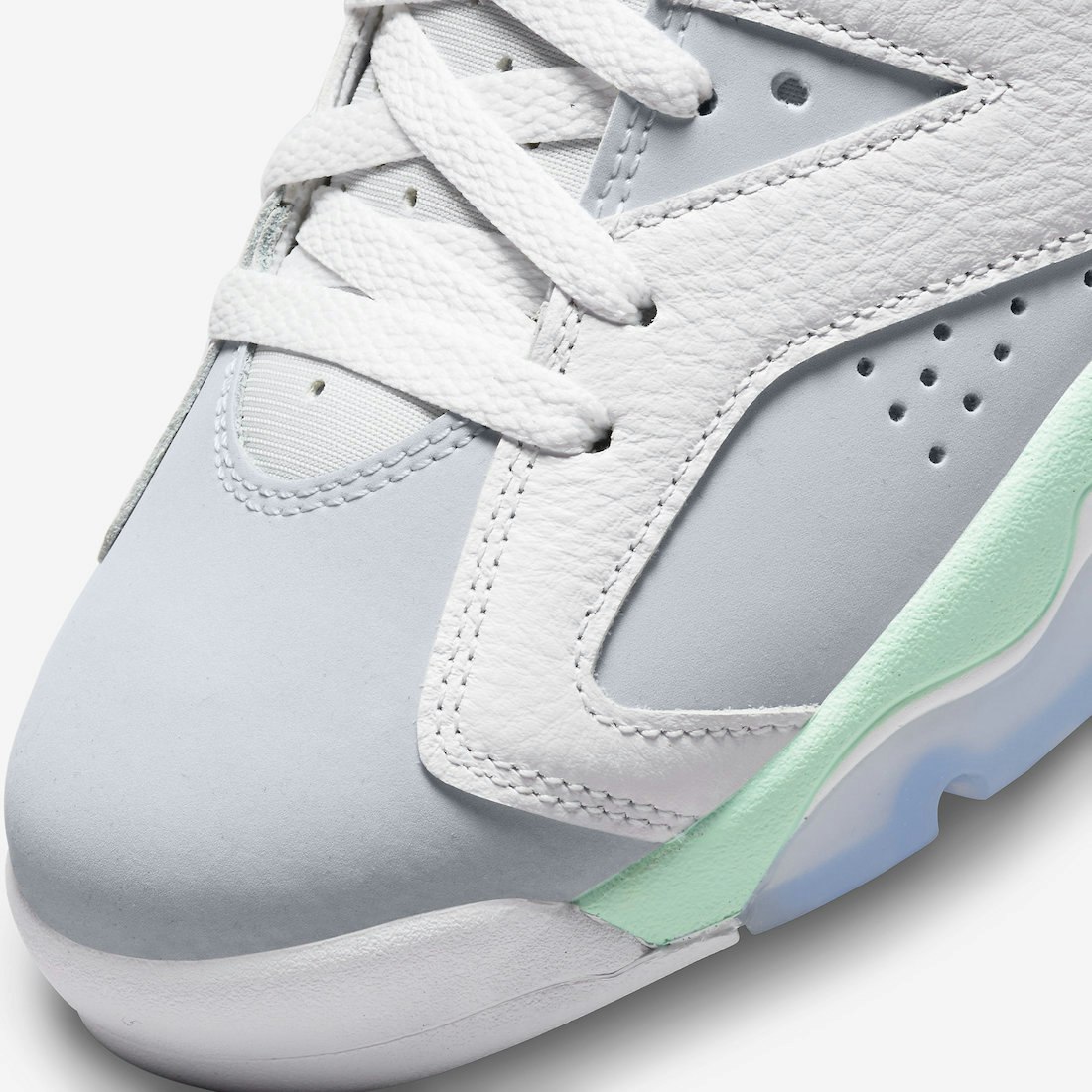 Air Jordan 6 Wmns “Mint Foam”