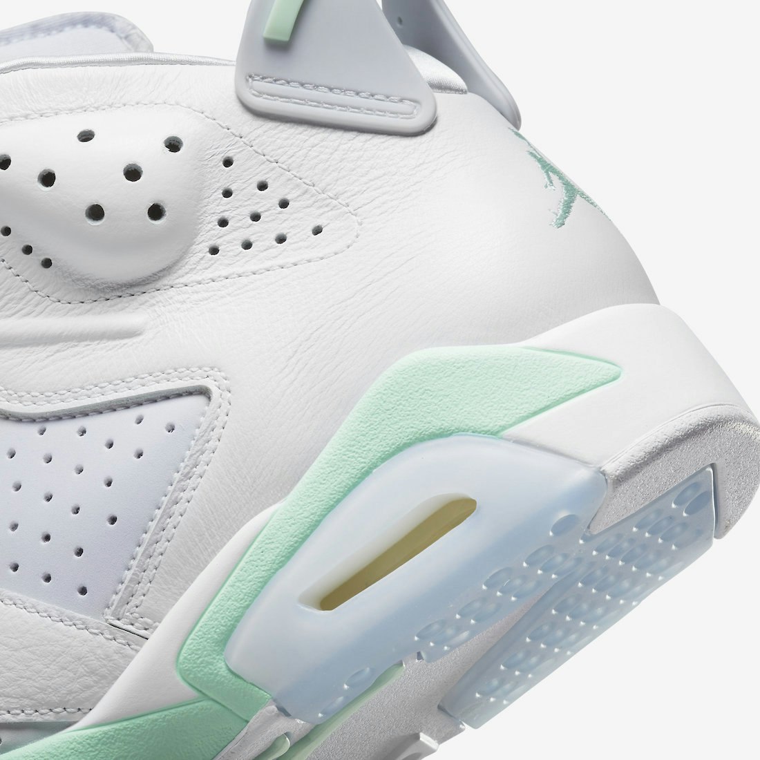 Air Jordan 6 Wmns “Mint Foam”