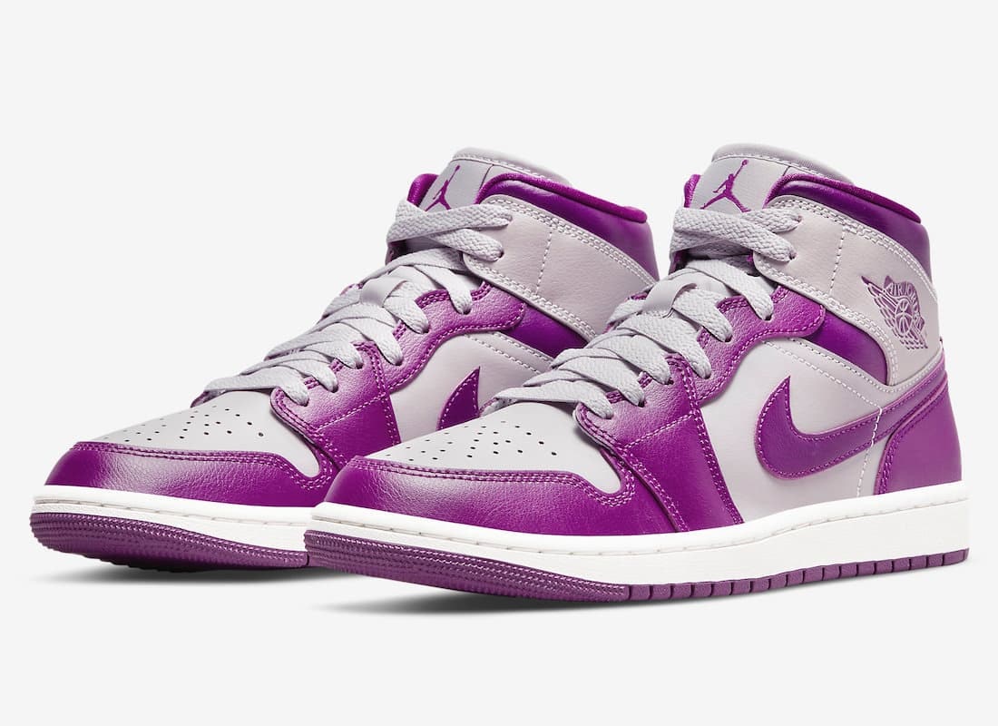 Air Jordan 1 Mid "Magenta" 