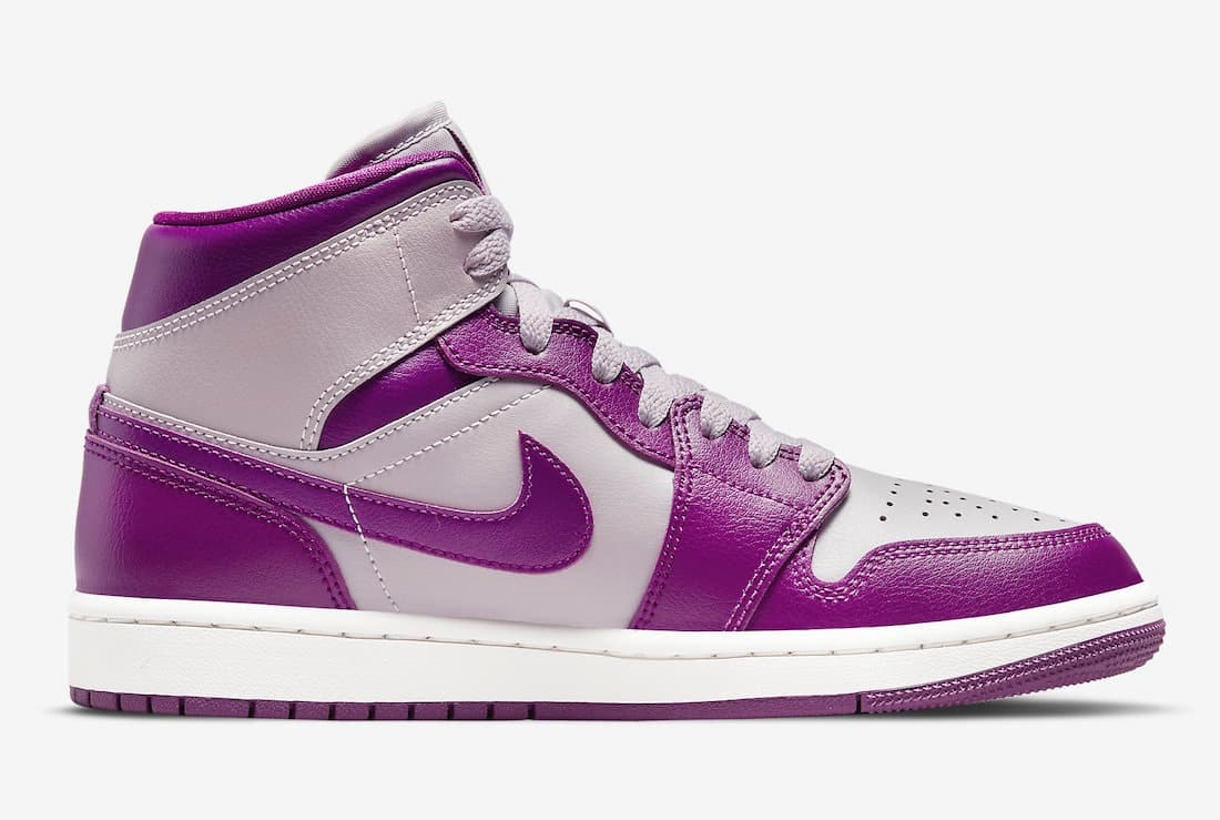 Air Jordan 1 Mid "Magenta" 