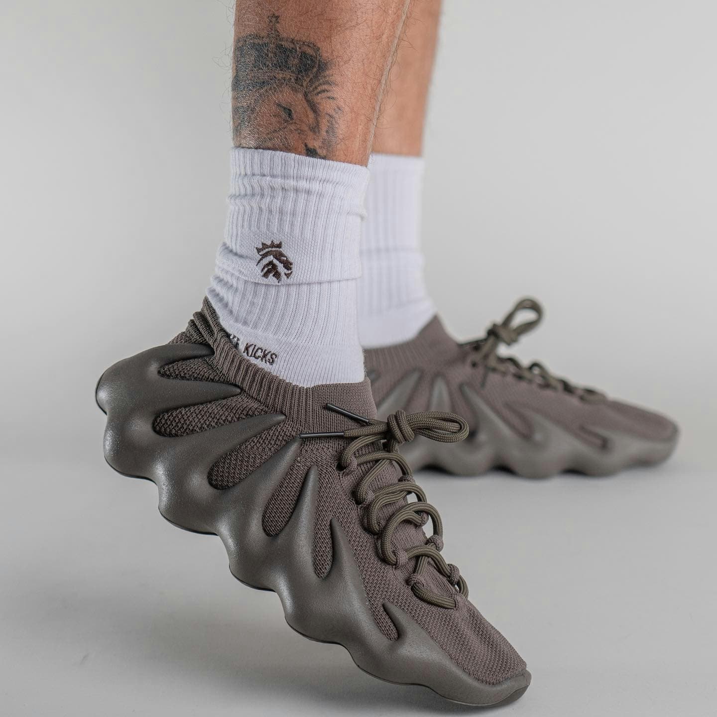 adidas YEEZY 450 "Cinder" 