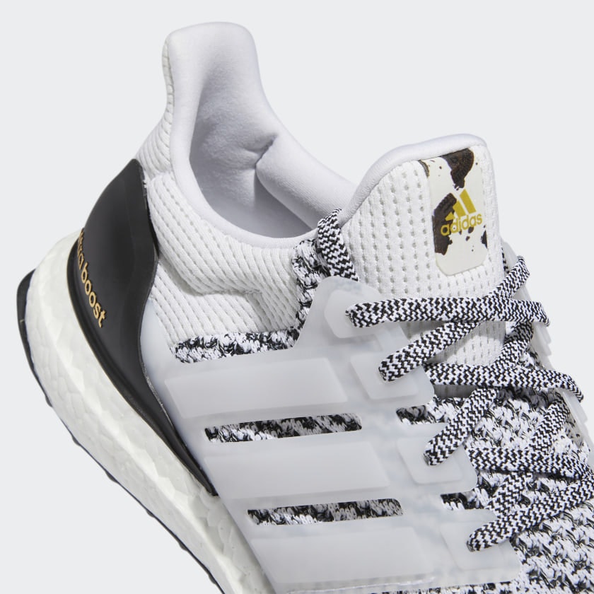 adidas Ultra Boost DNA "Oreo"