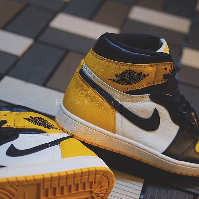 Air Jordan 1 Retro High "Yellow Toe" 