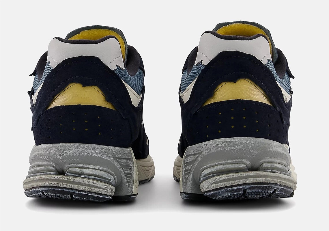 New Balance 2002R "Protection Pack" (Dark Navy)