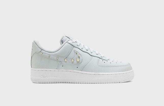 Nike Air Force 1 Low "Pearl Swoosh" Nike Air Force 1 Low "Pearl Swoosh"