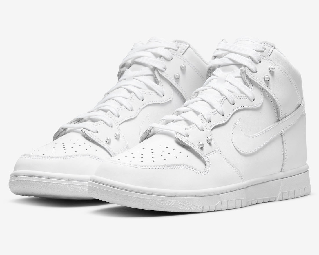 Nike Dunk High "Pearl"