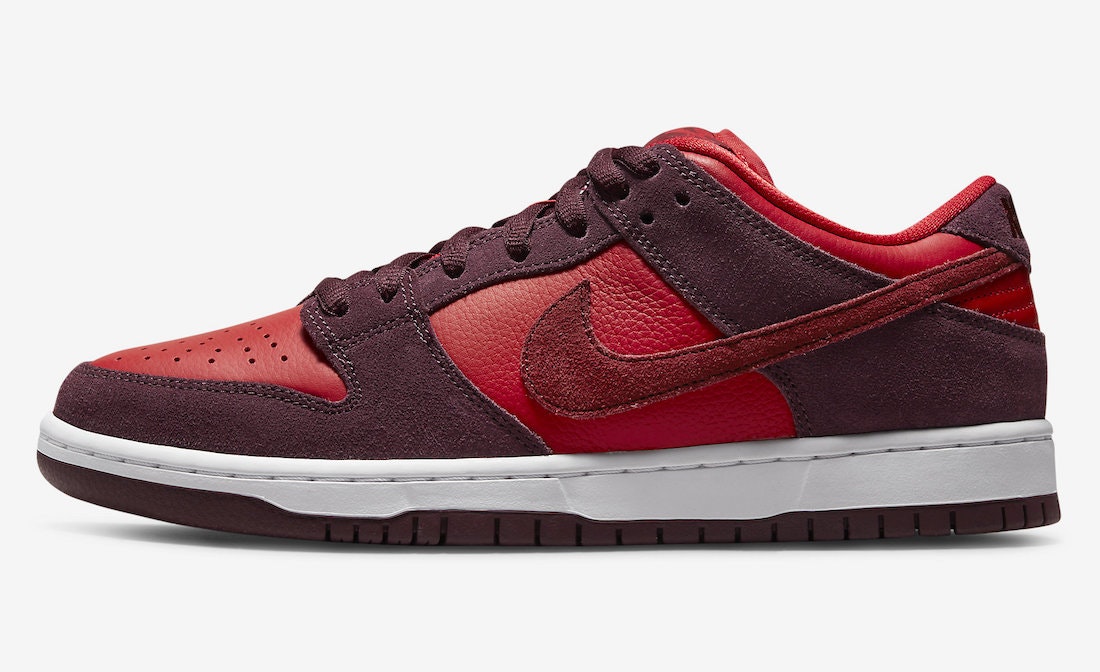 Nike SB Dunk Low "Cherry"