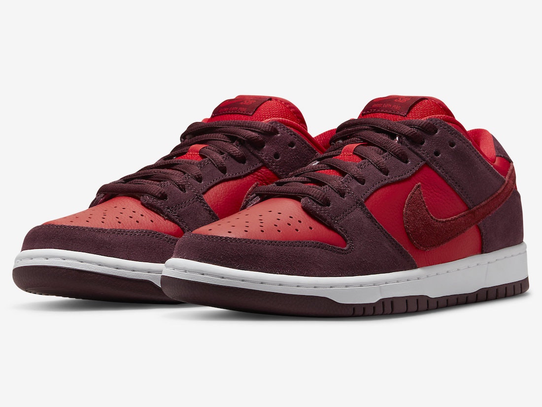 Nike SB Dunk Low "Cherry"