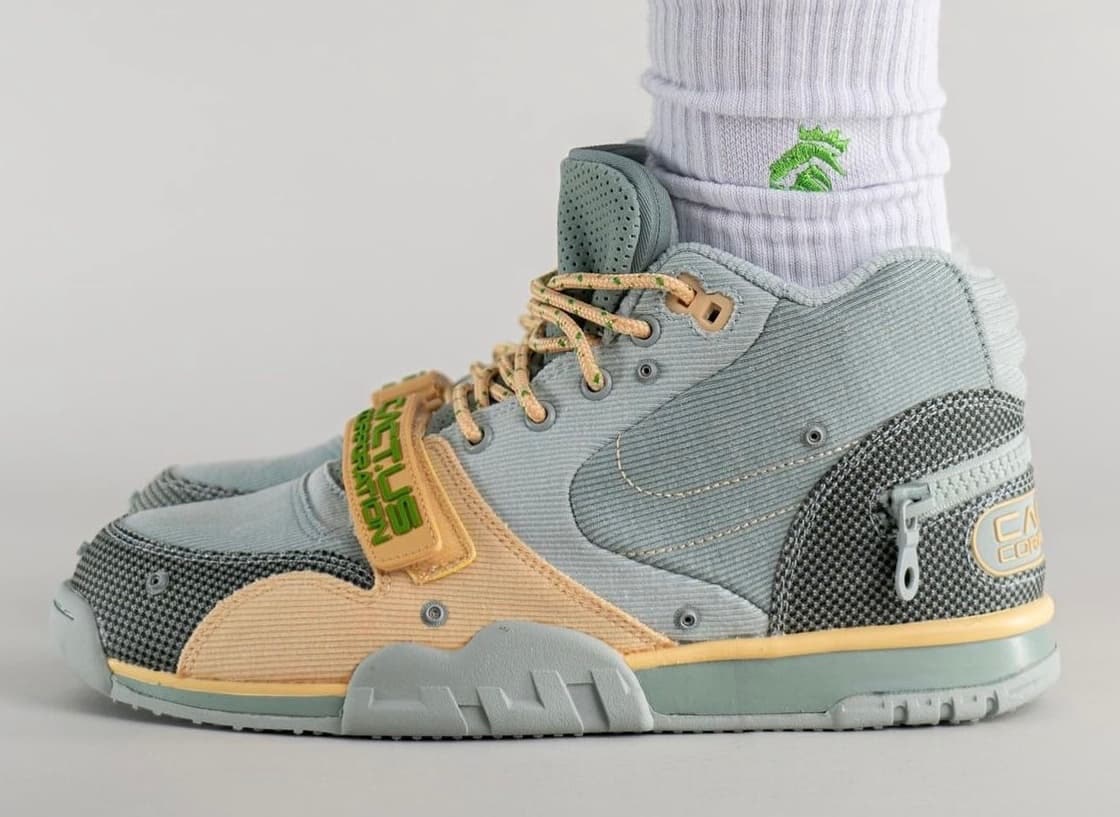 Travis Scott x Nike Air Trainer 1 "Grey Haze"