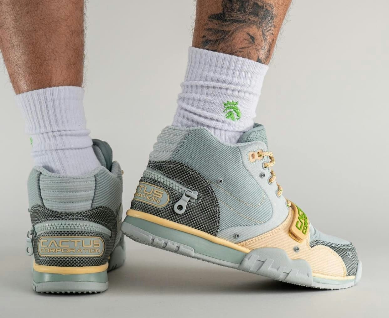 Travis Scott x Nike Air Trainer 1 "Grey Haze"