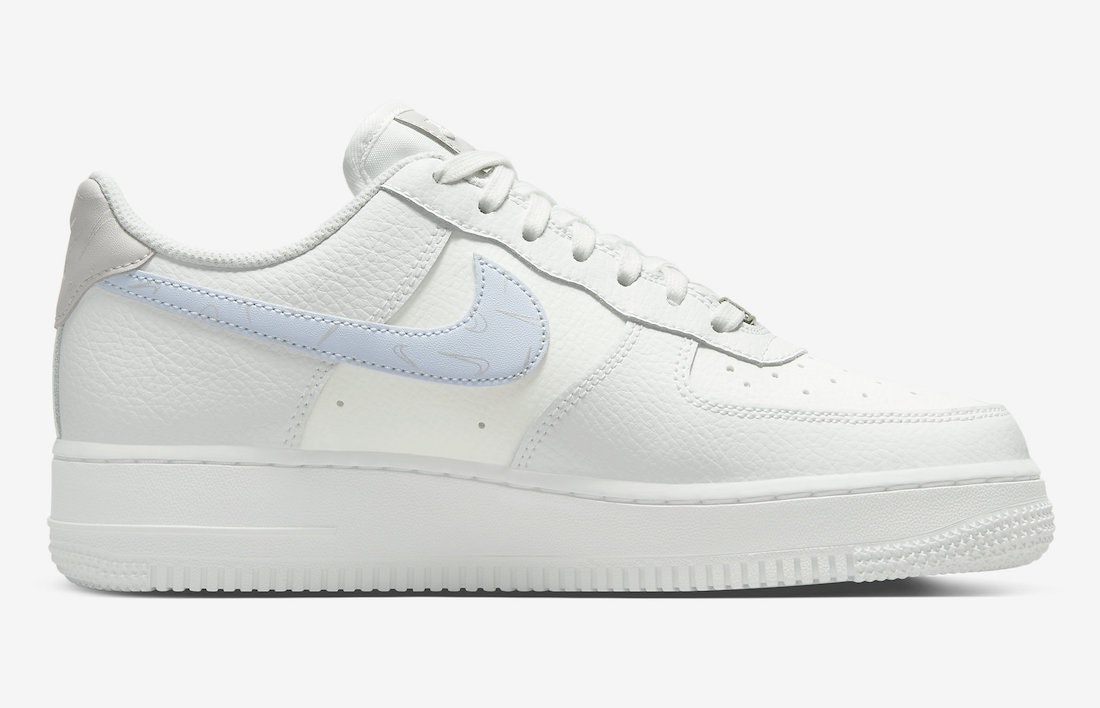 Womens Nike Air Force 1 07 Sail Light Marine DV2237-101