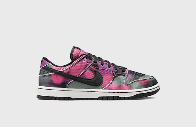 Nike Dunk Low “Graffiti”