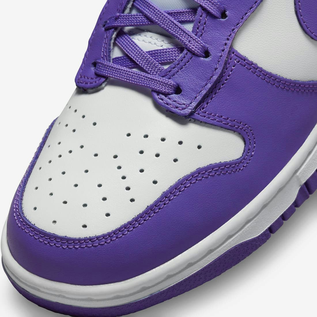 Nike Dunk High "Court Purple"