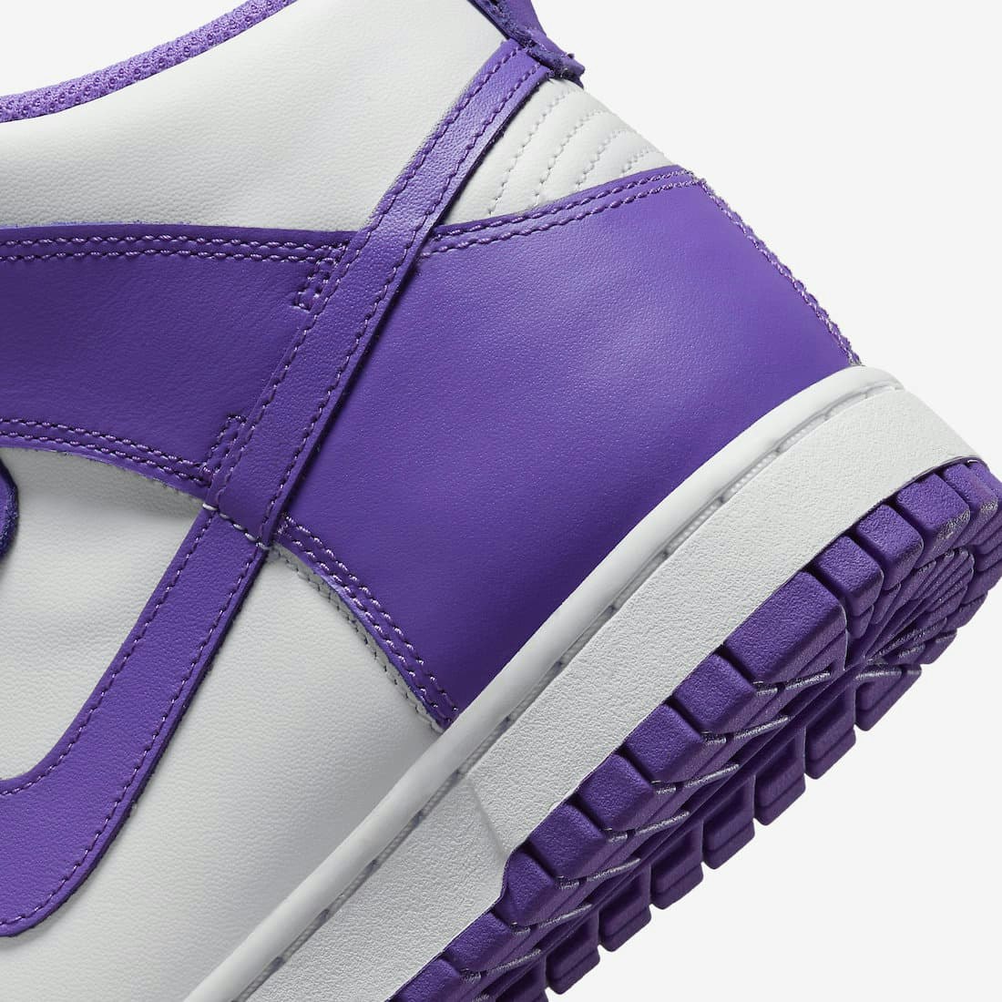 Nike Dunk High "Court Purple"