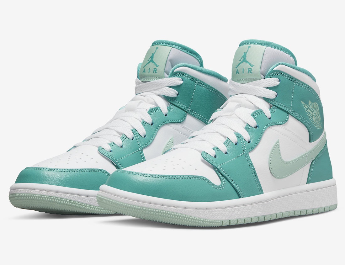 Air Jordan 1 Mid "Marine Green"