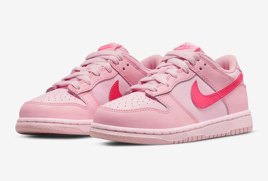 Nike Dunk Low "Triple Pink" 