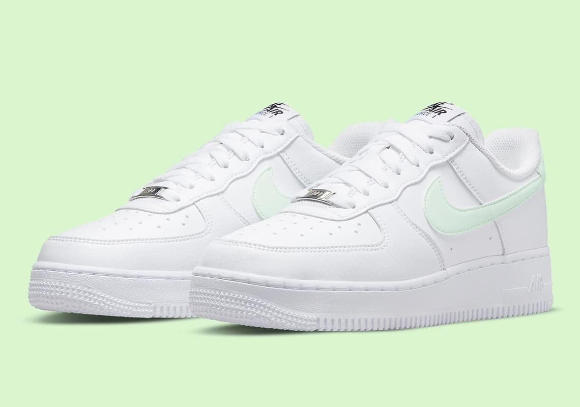 Nike Air Force 1 Next Nature "Lime Swoosh" 