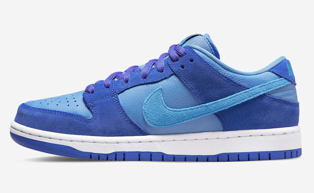 Nike SB Dunk Low "Blue Raspberry"