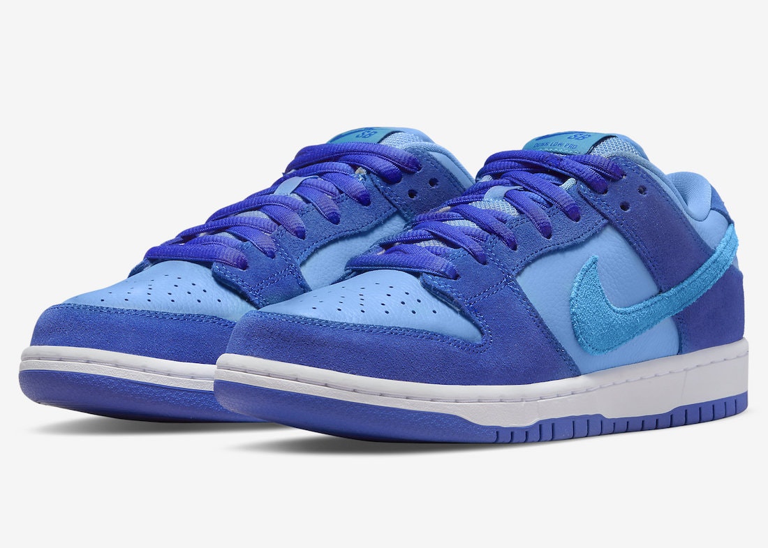 Nike SB Dunk Low "Blue Raspberry"