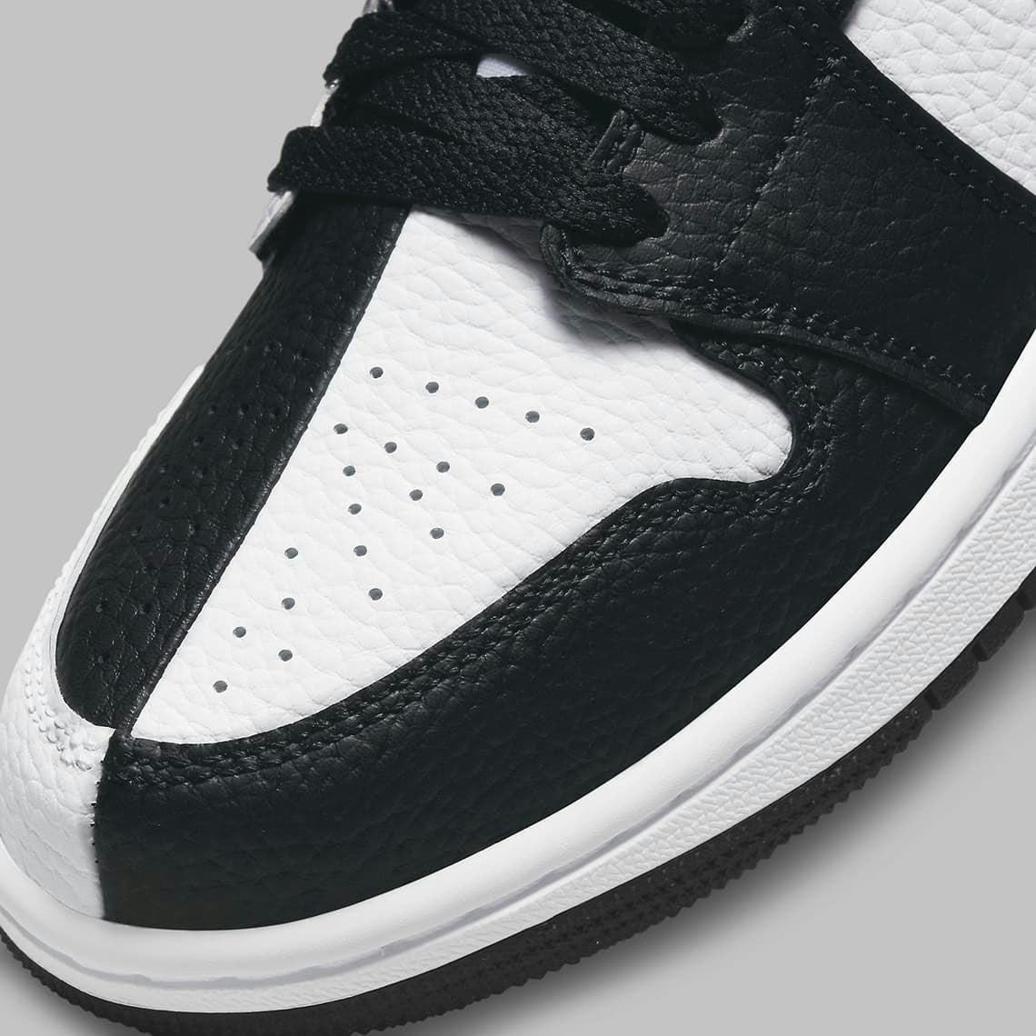 Air Jordan 1 Low "Homage" Black/ White 